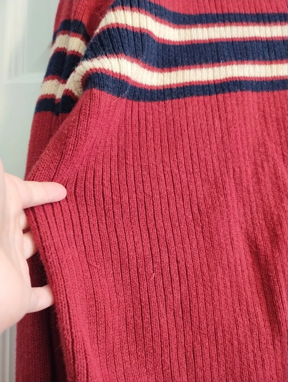 Vintage American Eagle Men's Red Striped Crewneck Sweater Size Medium